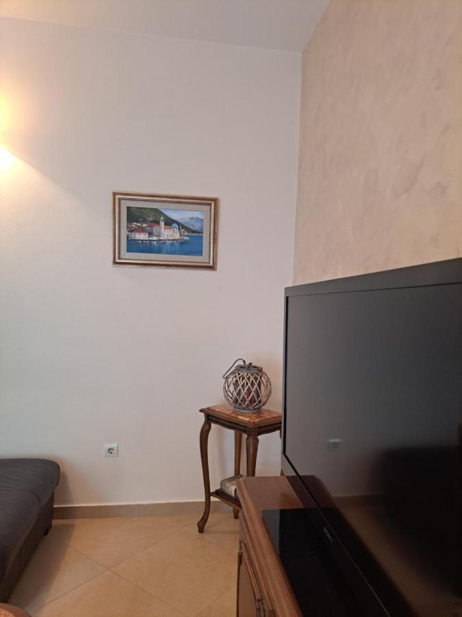 Apartment Benvenuti Kotor Luaran gambar