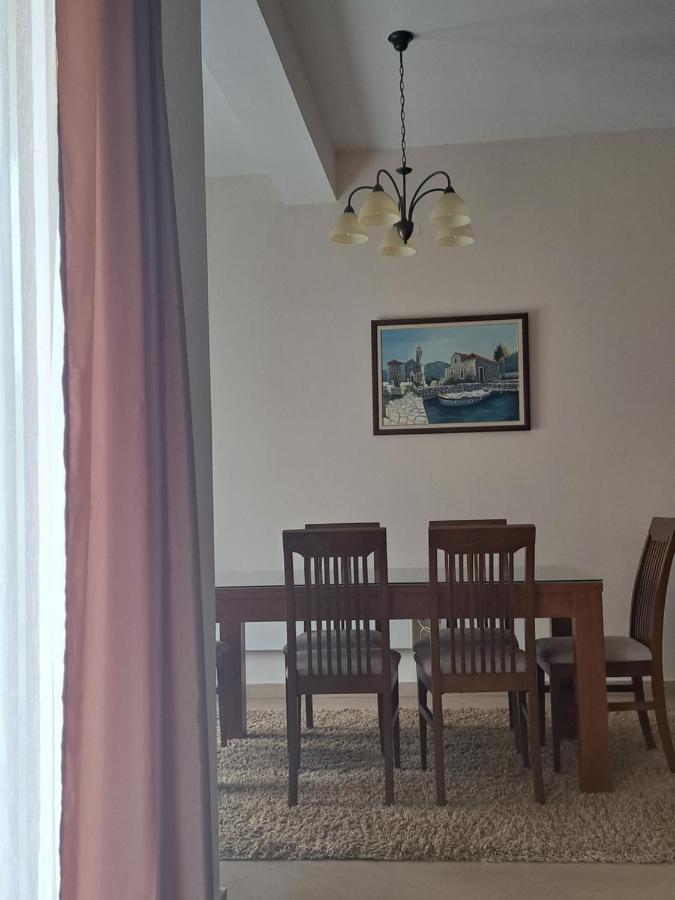 Apartment Benvenuti Kotor Luaran gambar