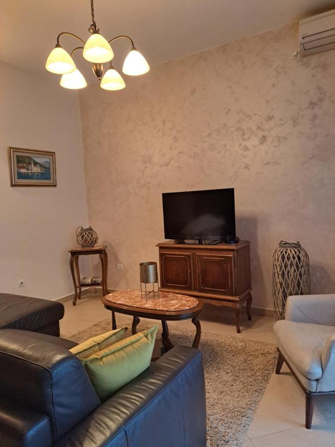 Apartment Benvenuti Kotor Luaran gambar